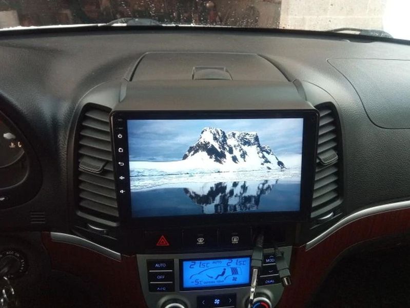 Штатна Магнітола Hyundai SantaFe 2006-2012 на Android Модель XYAuto-7212-8octa-CarPlay М-ХСф-9-8я-2/32 фото