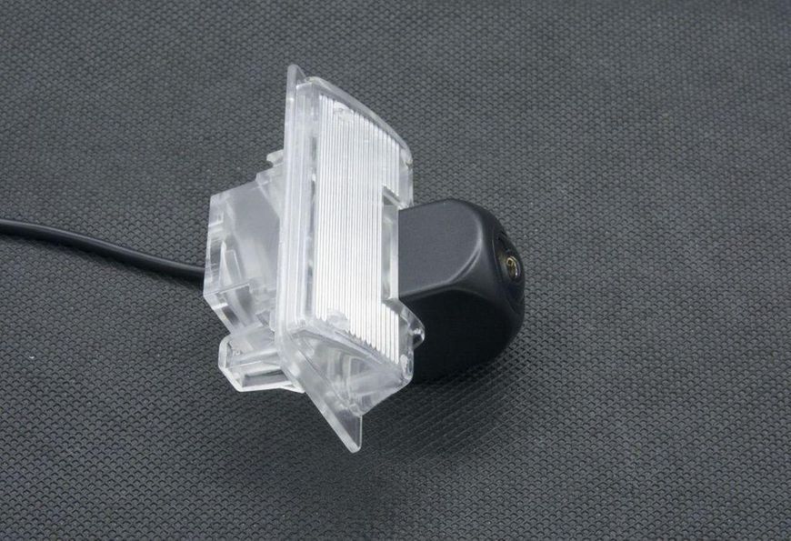 Штатна камера заднього огляду Nissan Altima 2000-2012, Nissan Tiida 2007-2014 AHD turning lines КЗШ-1409-2 фото