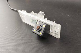 Штатная камера заднего обзора BMW E81 1 Series 2007-2011/ F20/F21 1 Series 2014-2019/E63/E64 6 Series CVBS turning lines КЗШ-0404-1 фото