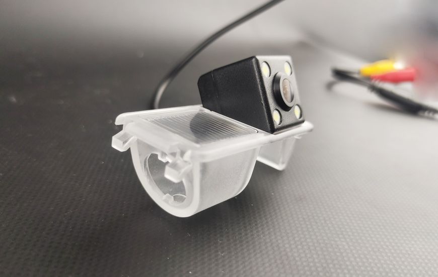 Штатна камера заднього огляду Chevrolet Sail Sail Springo EV 2010-2019/Chevy Taxi Premium 2010-2014/Chevrolet CVBS turning lines КЗШ-0807-1 фото