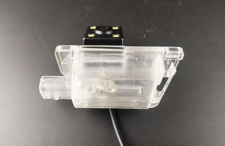 Штатна камера заднього огляду Nissan Almera/Versa/Sunny N18/Altima L34 2019-2020;Sylphy/Sentra 2020 CVBS turning lines КЗШ-1412-1 фото