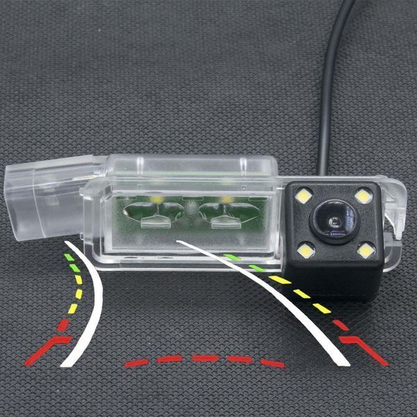 Штатна камера заднього огляду Volkswagen Golf 7, Passat CC, Scirocco, Lamando CVBS turning lines КЗШ-0613-1 фото