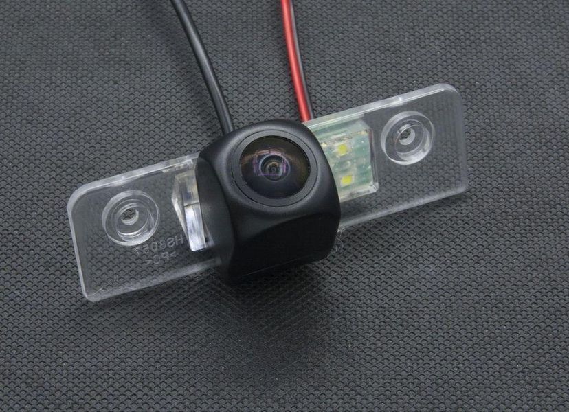 Штатна камера заднього огляду Skoda Octavia 2008-2013 AHD turning lines КЗШ-1301-2 фото