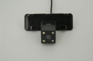 Штатная камера заднего обзора Suzuki Swift 2008-2010 CVBS КЗШ-2501-0 фото