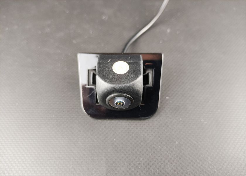 Штатная камера заднего обзора Toyota Prius / Prius Alpha 2009-2015 AHD turning lines КЗШ-0525-2 фото
