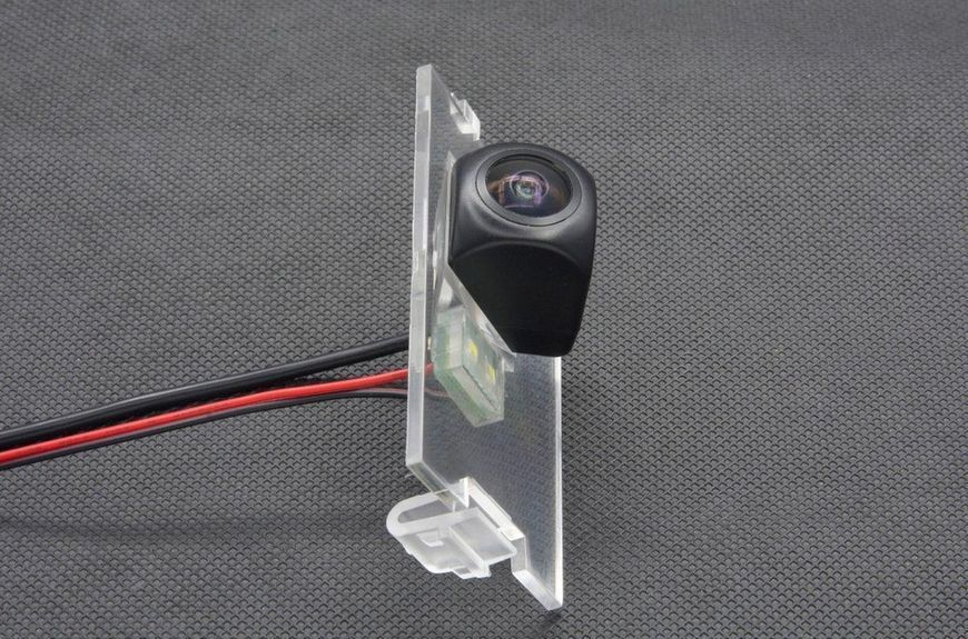 Штатная камера заднего обзора Jeep Compass, Wrangler, Cherokee AHD turning lines КЗШ-2202-2 фото